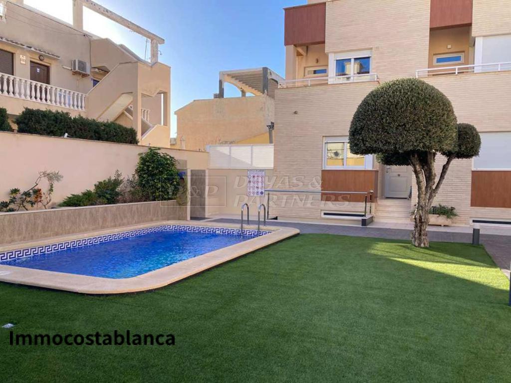 Townhome in Torrevieja, 111 m², 190,000 €, photo 4, listing 22575456