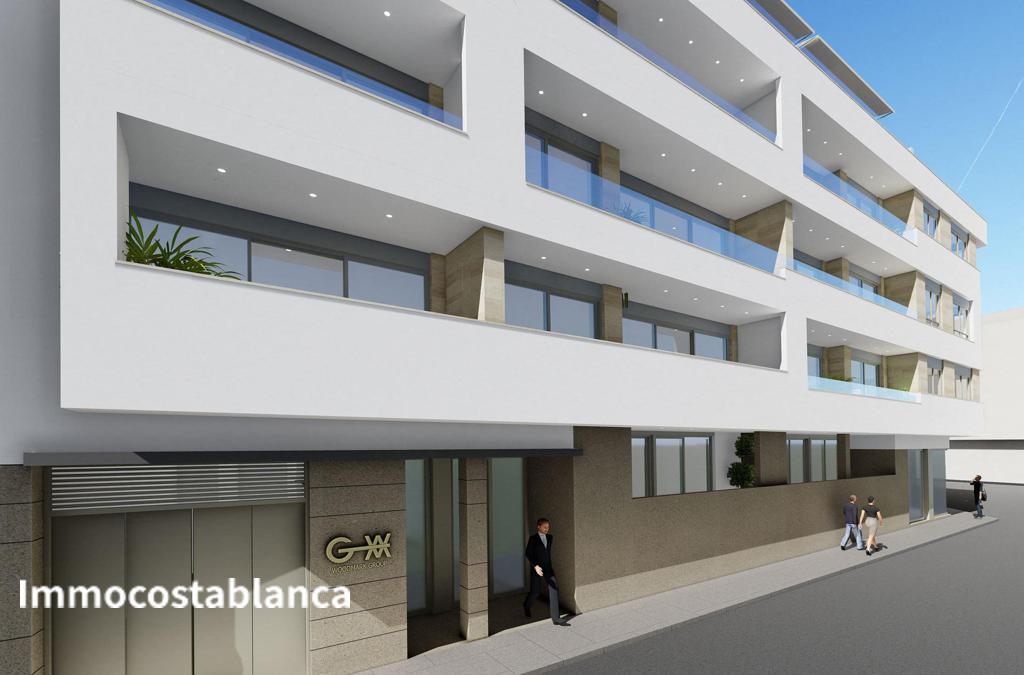 Apartment in Torrevieja, 85 m², 275,000 €, photo 2, listing 43975536