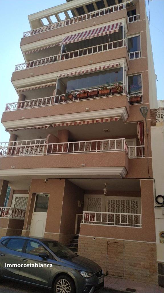 Apartment in Torrevieja, 140 m², 149,000 €, photo 1, listing 25462248