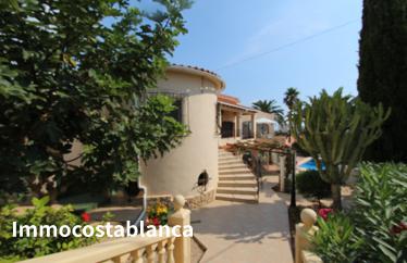 Detached house in Calpe, 295 m²