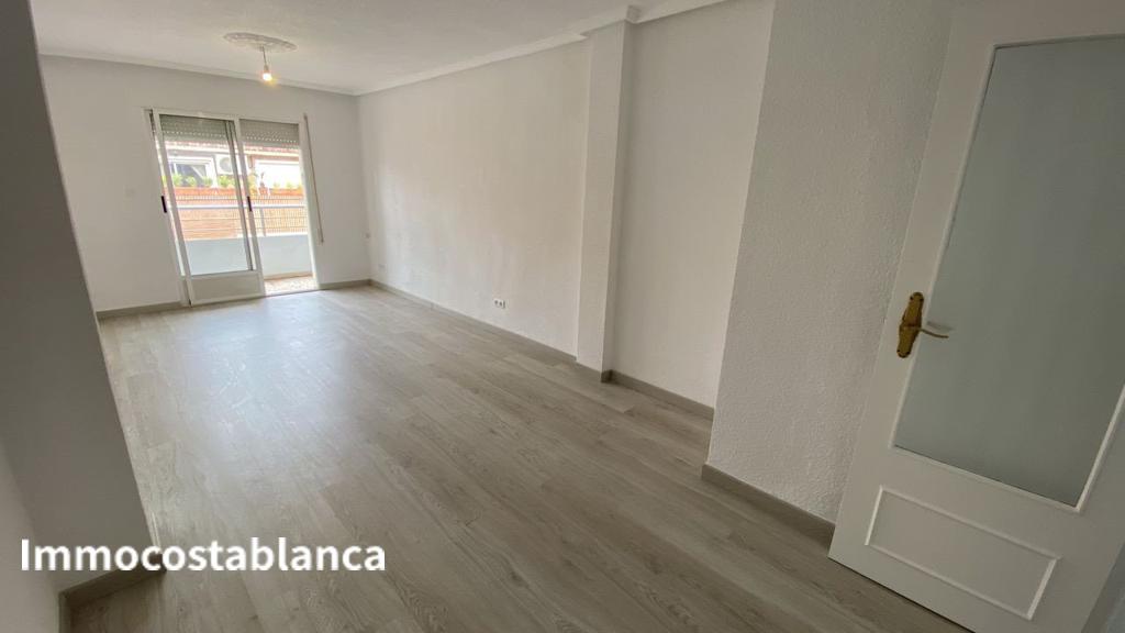 Apartment in Torrevieja, 115,000 €, photo 4, listing 13564016