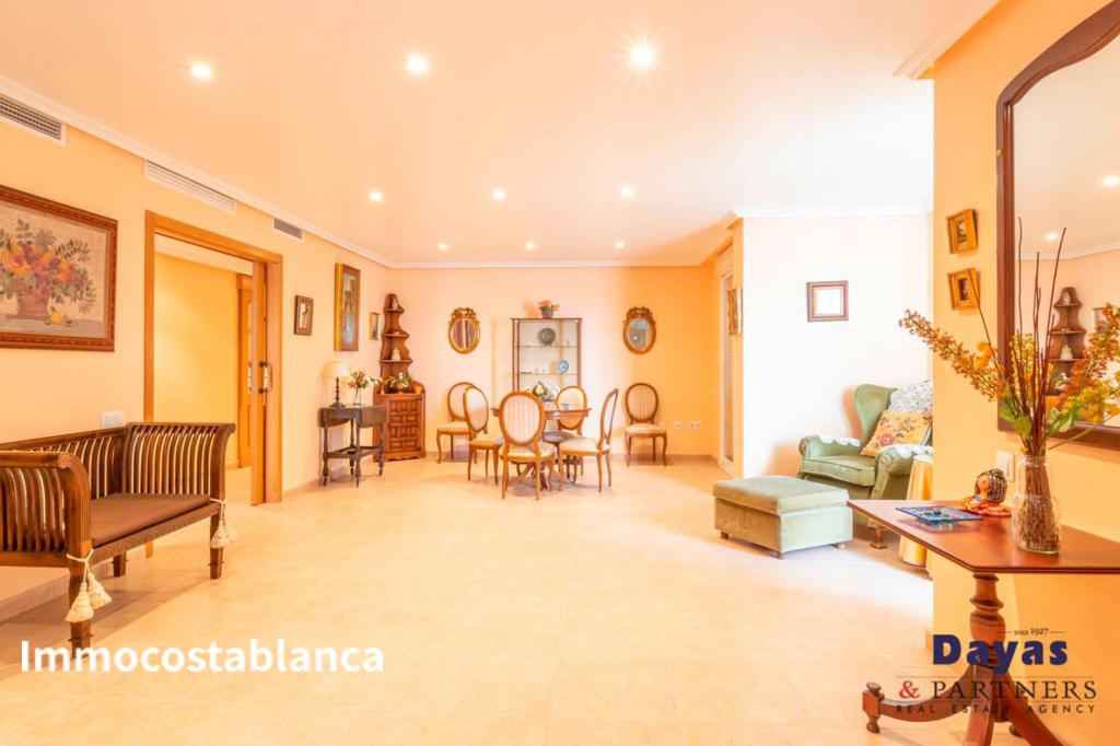 Apartment in Torrevieja, 193 m², 260,000 €, photo 3, listing 34980016