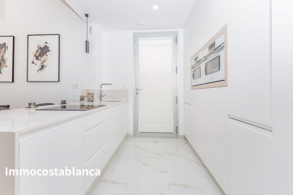 4 room villa in Torrevieja, 132 m², 489,000 €, photo 1, listing 31115456