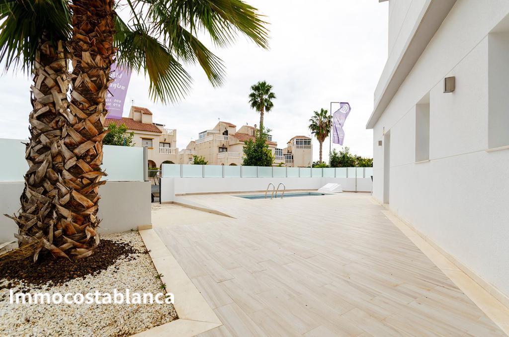 Apartment in Torrevieja, 116 m², 424,000 €, photo 1, listing 28447536