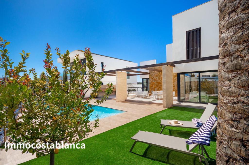 Villa in Orihuela Costa, 196 m², 1,160,000 €, photo 1, listing 42215536