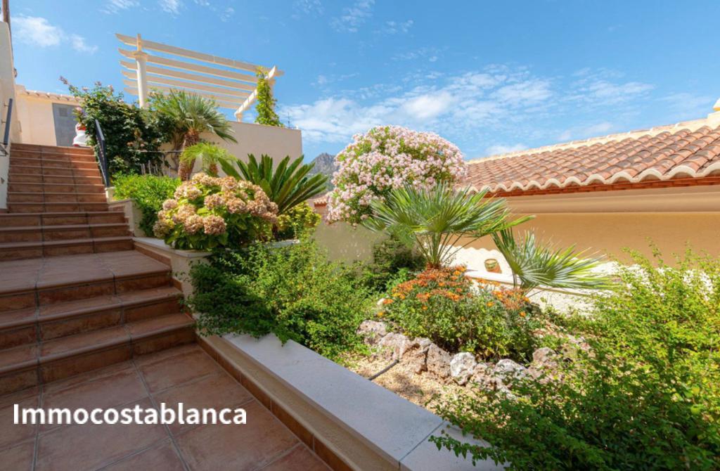 Detached house in Calpe, 320 m², 780,000 €, photo 10, listing 19596256