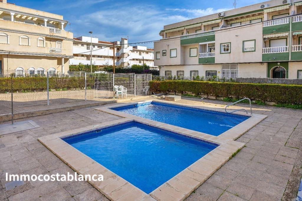 Apartment in Torrevieja, 42 m², 126,000 €, photo 1, listing 47321216