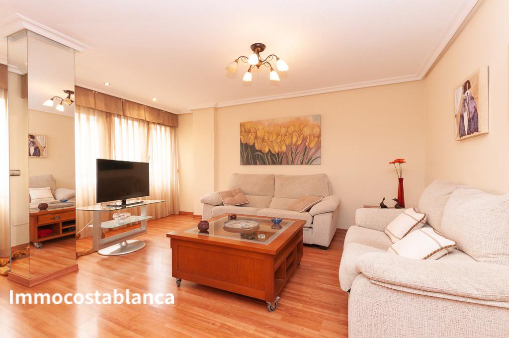 Apartment in Torrevieja, 117 m², 210,000 €, photo 1, listing 20441448