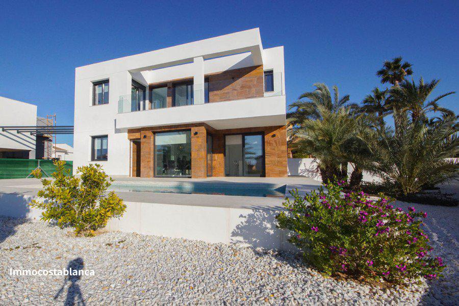 Villa in Torrevieja, 117 m², 399,000 €, photo 2, listing 31389448