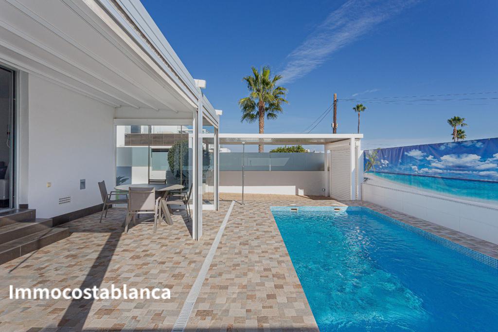 Villa in Orihuela Costa, 108 m², 475,000 €, photo 1, listing 60617216