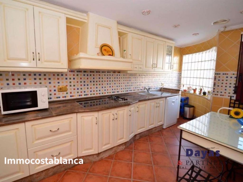 Villa in Torrevieja, 400 m², 895,000 €, photo 1, listing 3340016