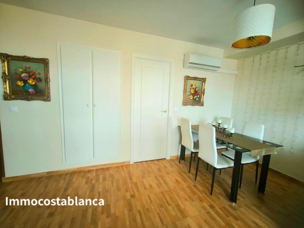 Apartment in Benidorm, 75 m², 230,000 €, photo 2, listing 22944336