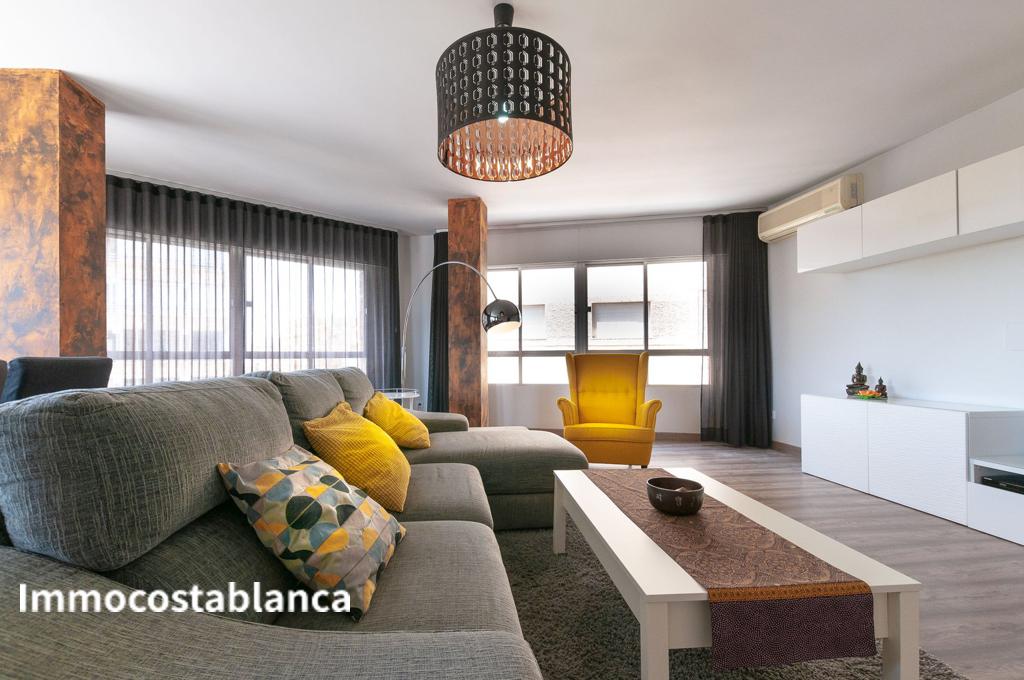 Apartment in Torrevieja, 164 m², 220,000 €, photo 2, listing 5641448