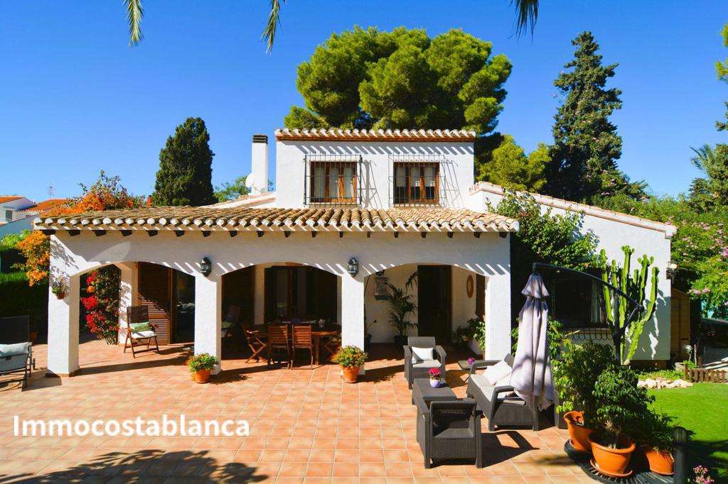 Villa in Dehesa de Campoamor, 250 m², 700,000 €, photo 1, listing 28971376