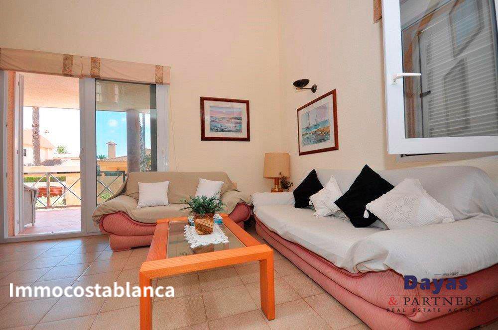Villa in Torrevieja, 408 m², 740,000 €, photo 9, listing 4893616