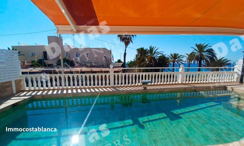 Detached house in Torrevieja, 320 m², 724,000 €, photo 1, listing 24060896