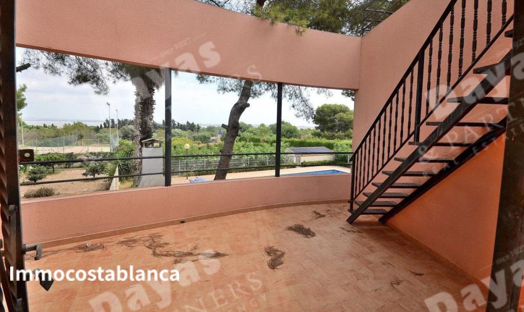Villa in Torrevieja, 671 m², 690,000 €, photo 6, listing 9324896