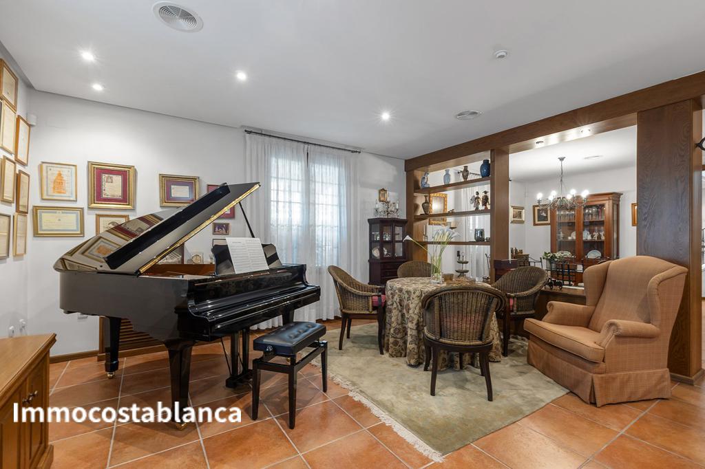 Villa in Torrevieja, 728 m², 2,490,000 €, photo 1, listing 14543536
