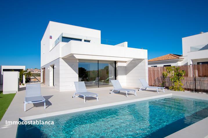 Villa in Torrevieja, 366 m², 439,000 €, photo 1, listing 66148016