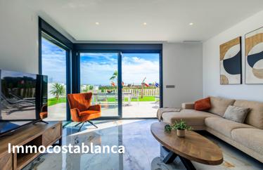 Villa in Pilar de la Horadada, 121 m²