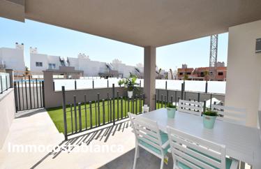 Detached house in San Miguel de Salinas, 75 m²