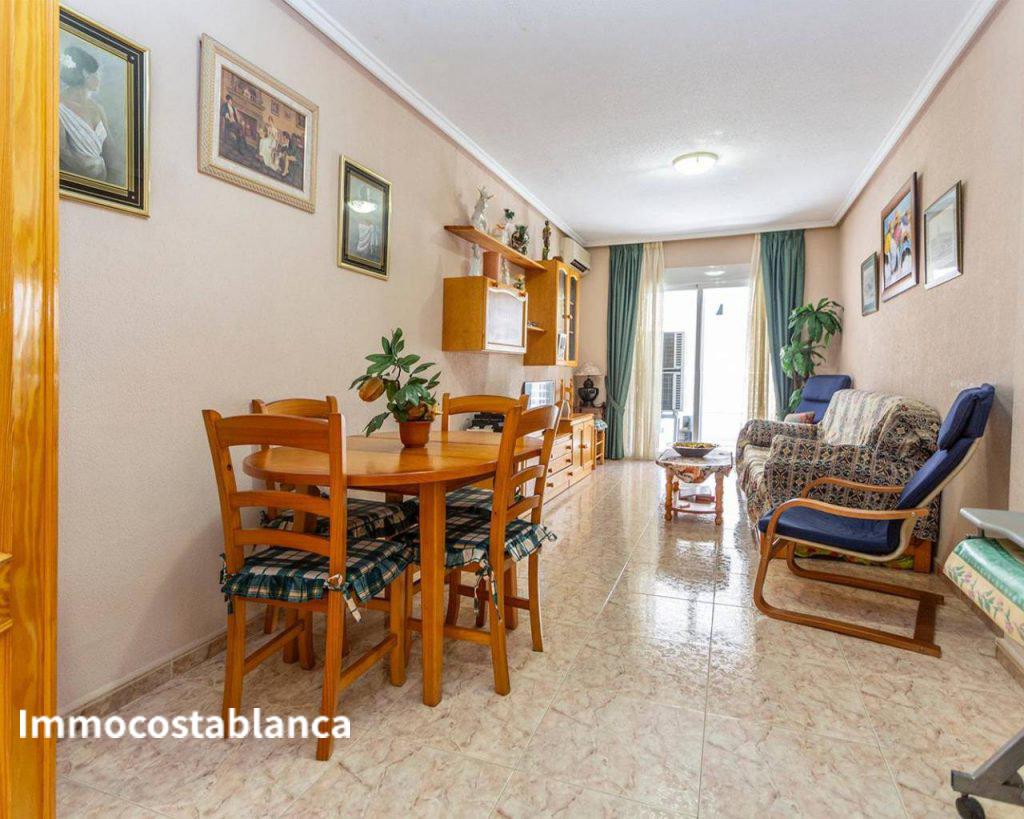 4 room apartment in Torrevieja, 73 m², 127,000 €, photo 2, listing 31054576