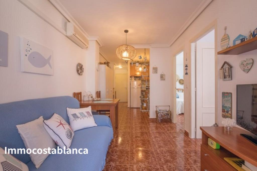 Apartment in Torrevieja, 72,000 €, photo 4, listing 50210248