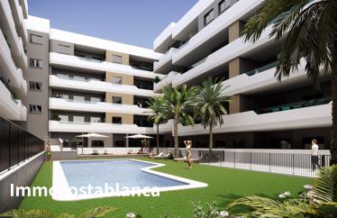 Apartment in Santa Pola, 84 m²