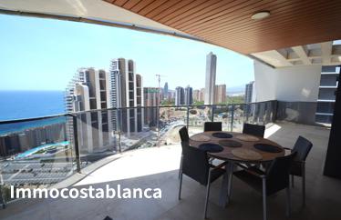 Apartment in Benidorm, 180 m²