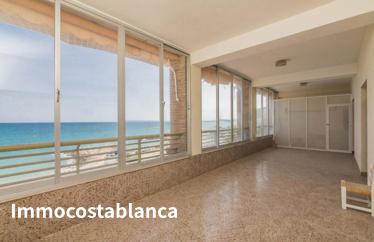 Apartment in Alicante, 139 m²