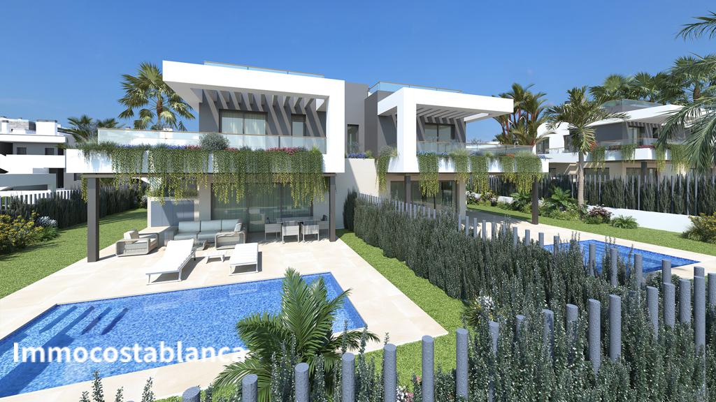 Villa in Torrevieja, 261 m², 492,000 €, photo 1, listing 21394656