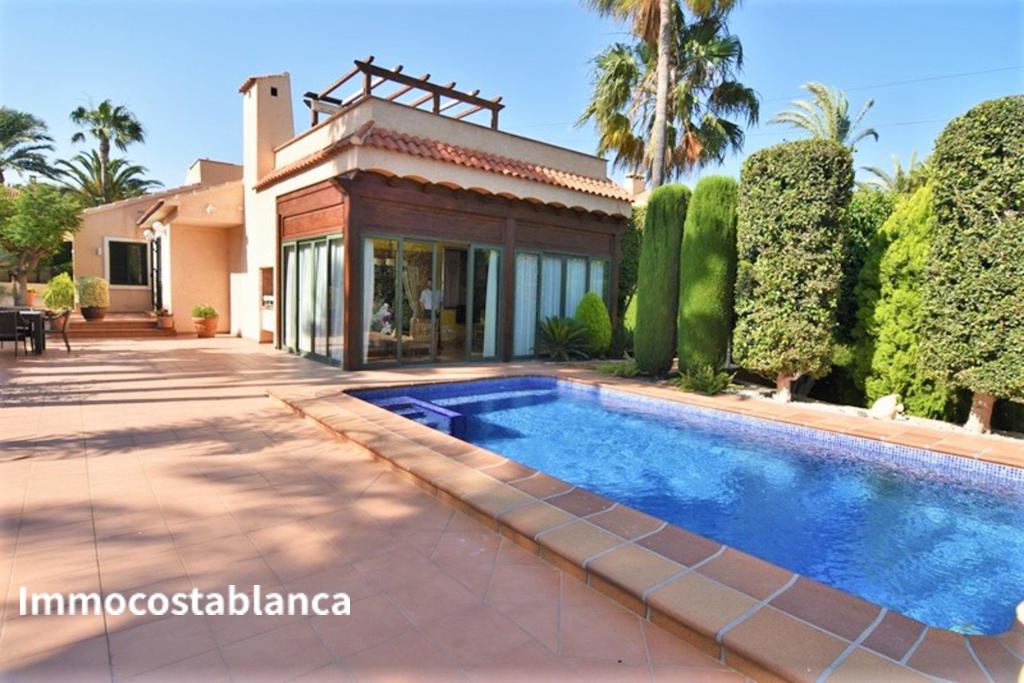 Villa in Benidorm, 682,000 €, photo 1, listing 206248