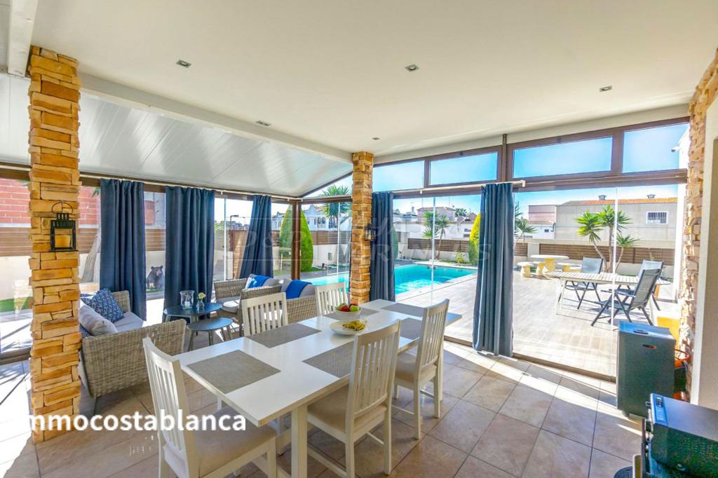 Villa in Torrevieja, 262 m², 679,000 €, photo 7, listing 22702656