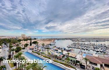 5 room apartment in Torrevieja, 120 m²