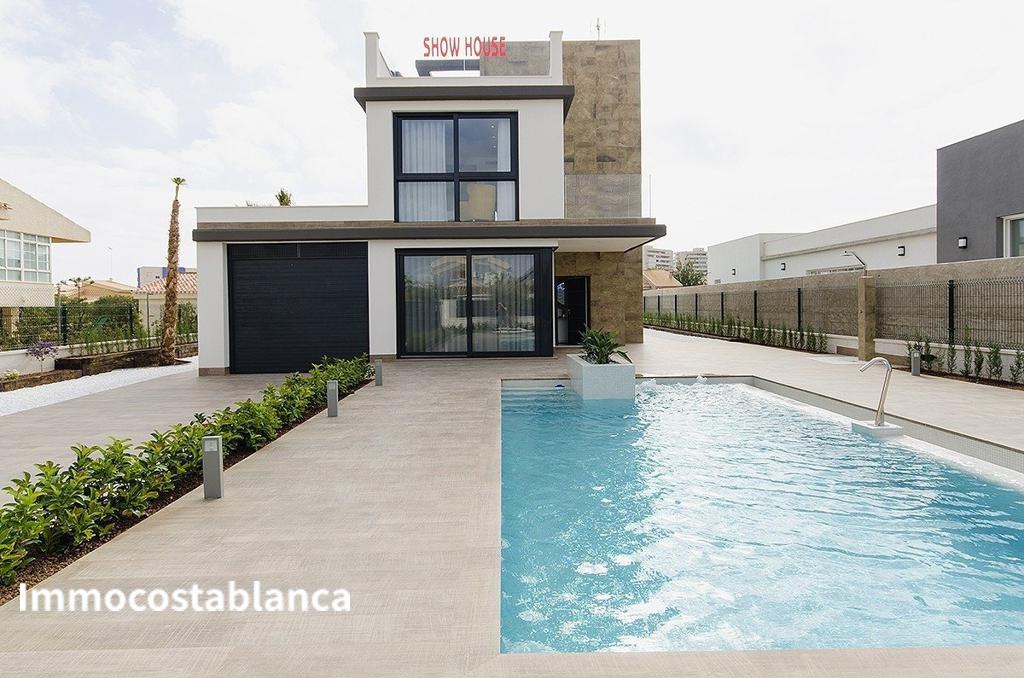 Villa in Orihuela Costa, 157 m², 995,000 €, photo 1, listing 26215536