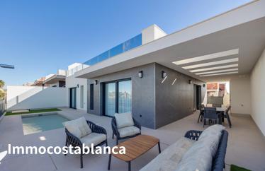 Villa in Torrevieja, 141 m²