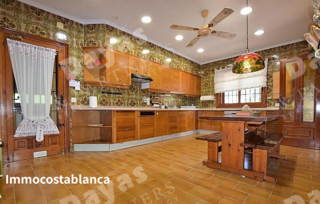 Detached house in Torrevieja, 480 m², 699,000 €, photo 8, listing 4842496