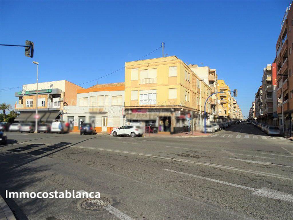Detached house in Torrevieja, 360 m², 699,000 €, photo 2, listing 29716176