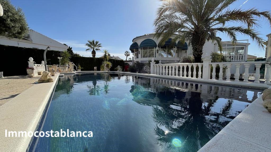 Villa in Torrevieja, 170 m², 400,000 €, photo 5, listing 62054416