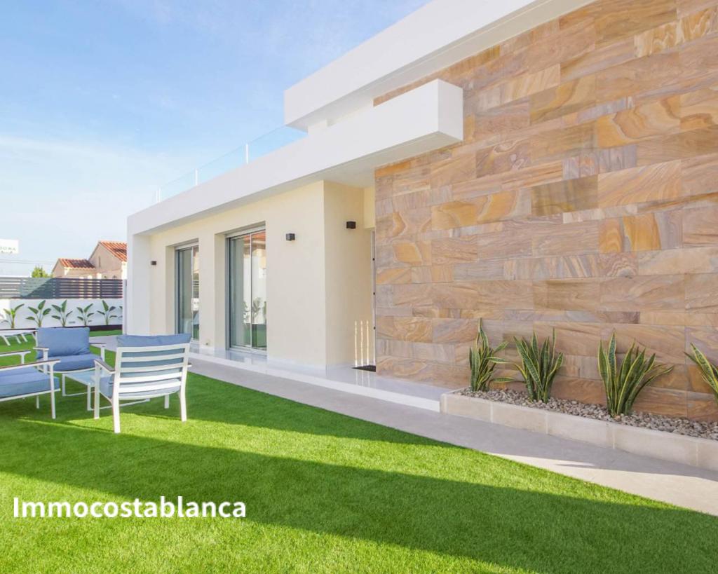 Villa in Torrevieja, 115 m², 449,000 €, photo 2, listing 23497776