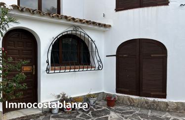 Detached house in Benissa, 251 m²