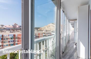 Apartment in Alicante, 69 m²