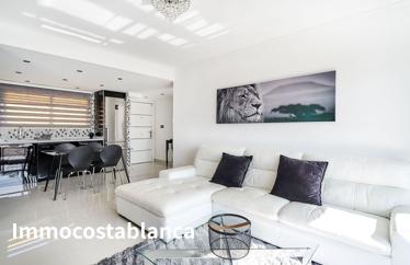 Apartment in Punta Prima, 88 m²