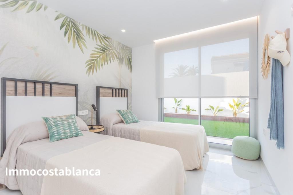 Villa in Torrevieja, 135 m², 469,000 €, photo 1, listing 21626416
