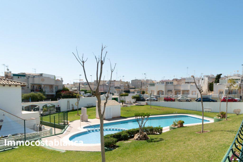 4 room terraced house in Torrevieja, 60 m², 120,000 €, photo 2, listing 49927376
