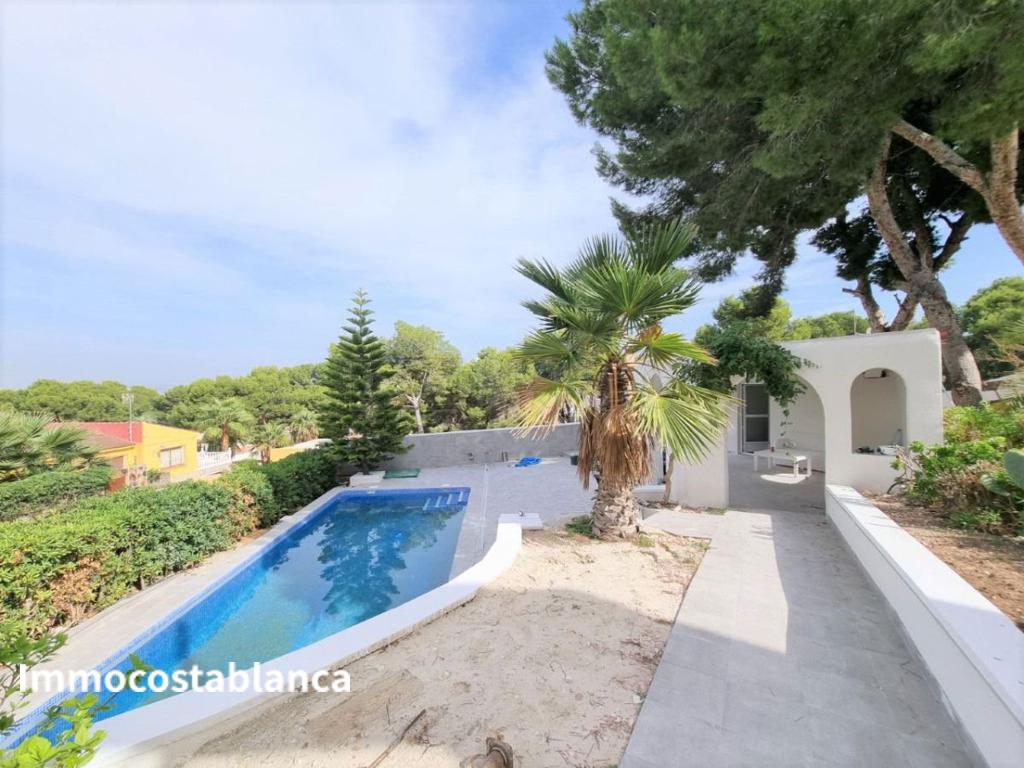 Villa in Torrevieja, 286 m², 980,000 €, photo 8, listing 44608256