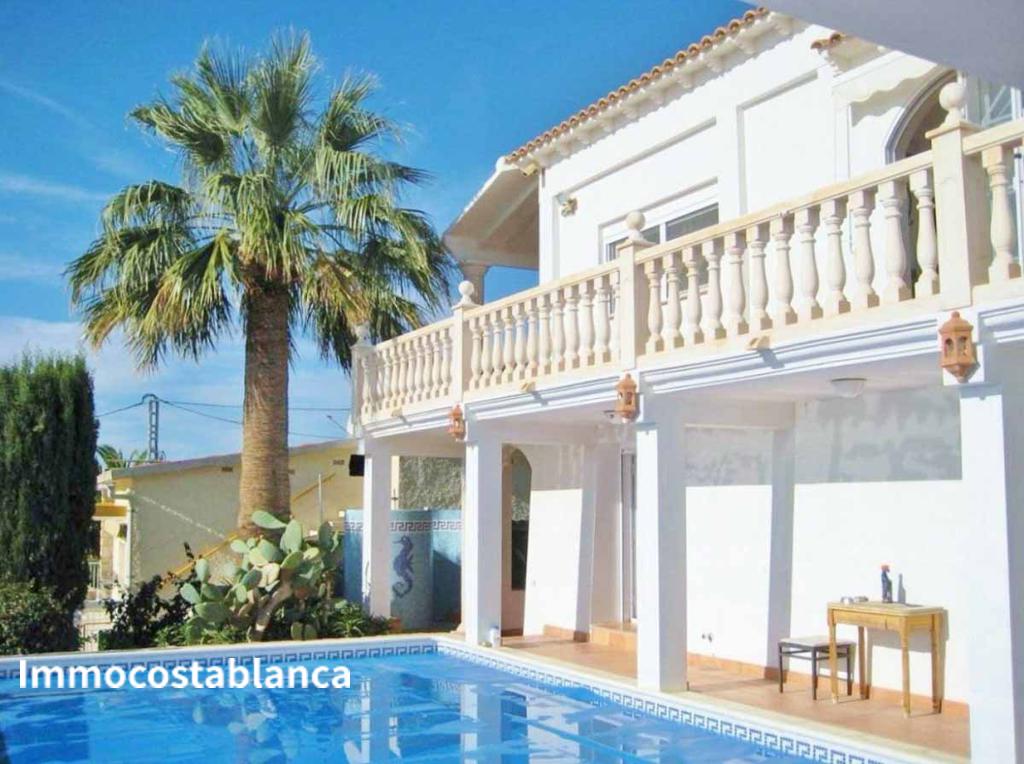 Villa in El Campello, 384 m², 620,000 €, photo 1, listing 69234416