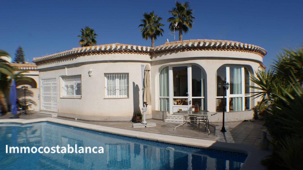 5 room villa in Dehesa de Campoamor, 174 m², 547,000 €, photo 1, listing 18919688