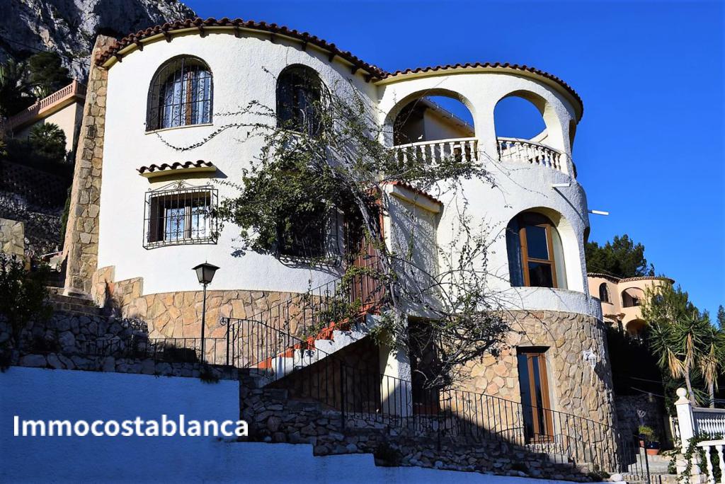 Villa in Calpe, 235 m², 385,000 €, photo 2, listing 15802576