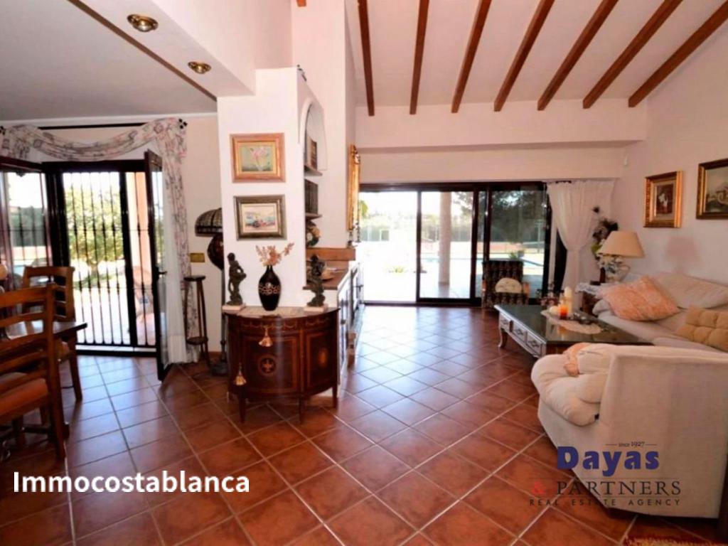 Villa in Torrevieja, 400 m², 895,000 €, photo 8, listing 3340016